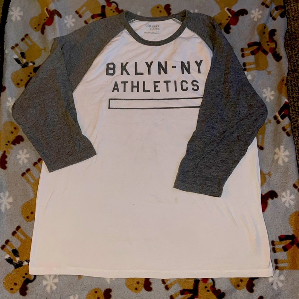 Old navy quarter sleeve t shirt